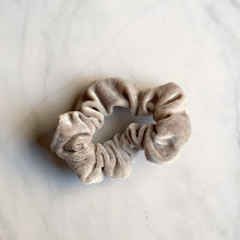 Load image into Gallery viewer, Scrunchie City