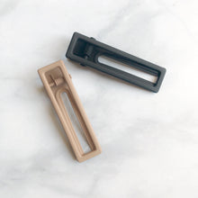 Load image into Gallery viewer, Hair Clips (Black &amp; Tan)
