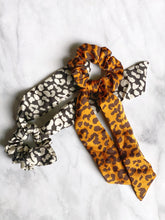 Load image into Gallery viewer, Scrunchie Scarves
